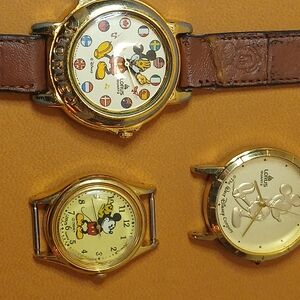 Disney Gold Mickey Mouse Smartwatch Case